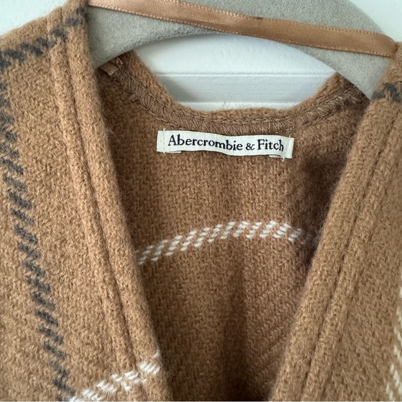 Abercrombie Tan Plaid Poncho - Picture 8 of 8